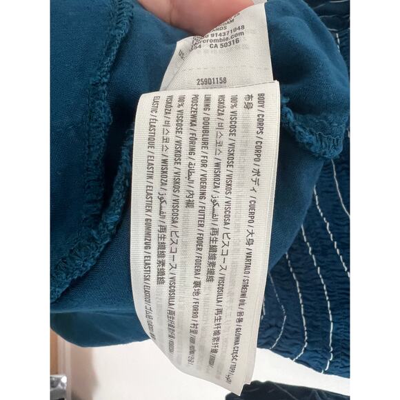 Abercrombie Kids Girls Dress 11/12 Blue Striped Smocked Peasant Style - Picture 7 of 10